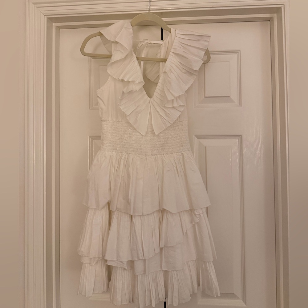Chic White Ruffled Mini Dress